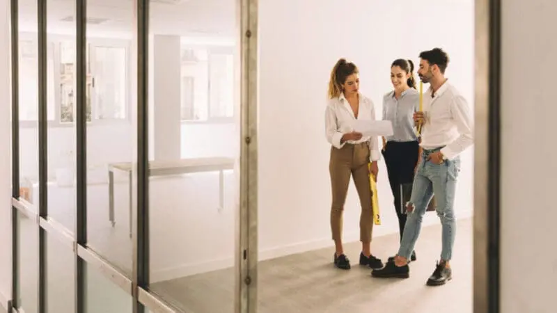 Dom modułowy całoroczny czy letniskowy – jakie są różnice i co wybrać?